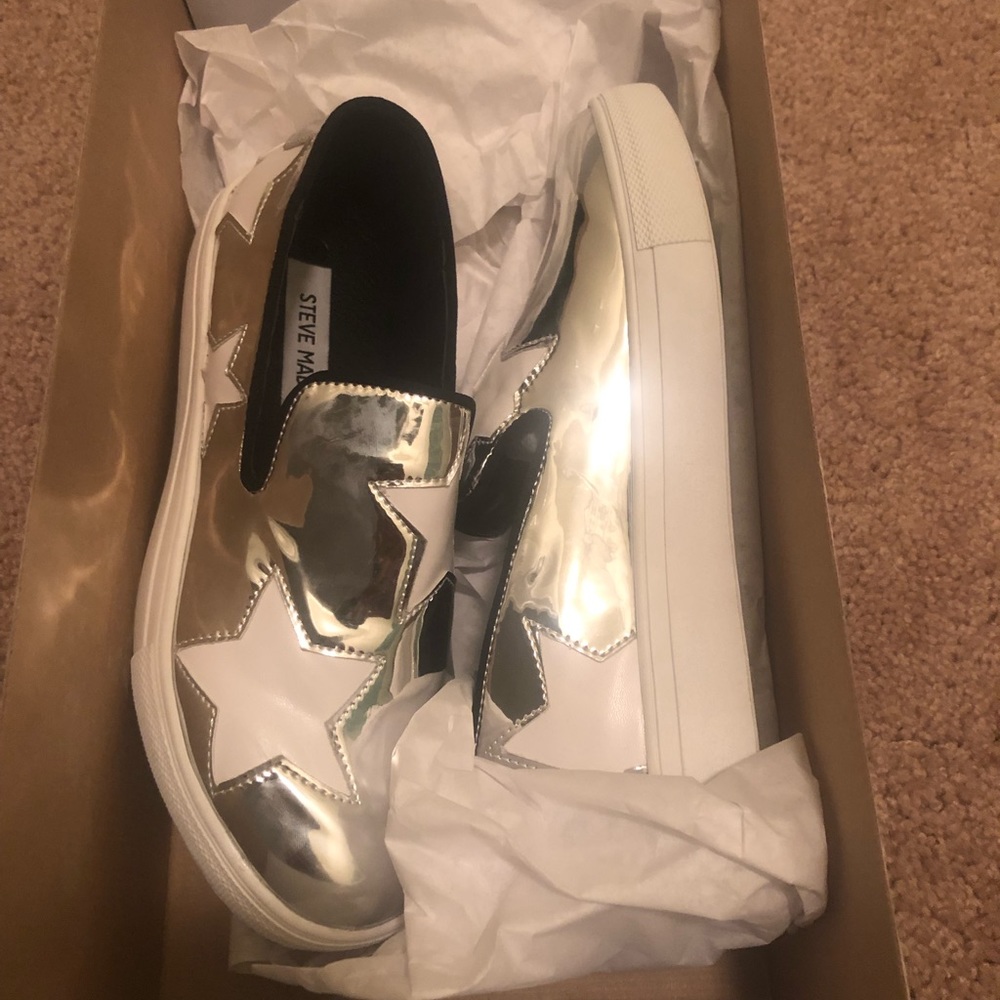 Steve Madden slide on
